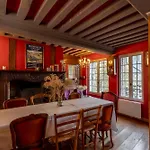 La Maison De Atypical House Center 12p