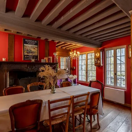 La Maison De Atypical House Center 12p