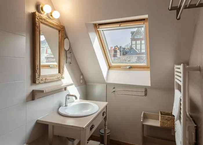 La Maison De Atypical House Center 12p Hébergement de vacances *